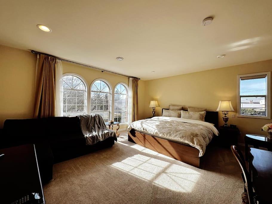 Super Cosy 8Bed & 6Bath In Vancouver Heart Near To Airport And Downtown Buitenkant foto