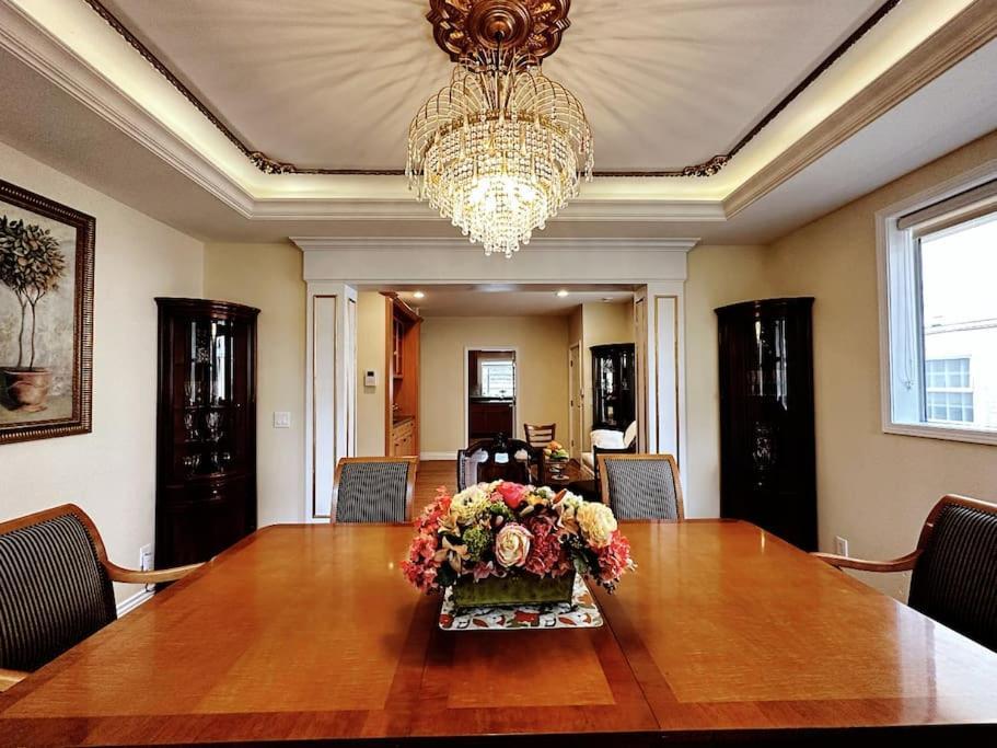 Super Cosy 8Bed & 6Bath In Vancouver Heart Near To Airport And Downtown Buitenkant foto