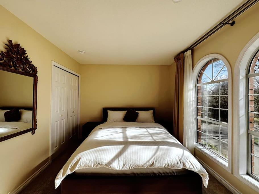 Super Cosy 8Bed & 6Bath In Vancouver Heart Near To Airport And Downtown Buitenkant foto