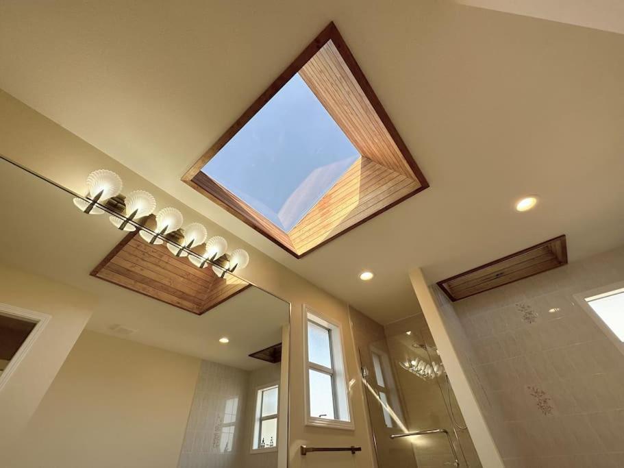 Super Cosy 8Bed & 6Bath In Vancouver Heart Near To Airport And Downtown Buitenkant foto
